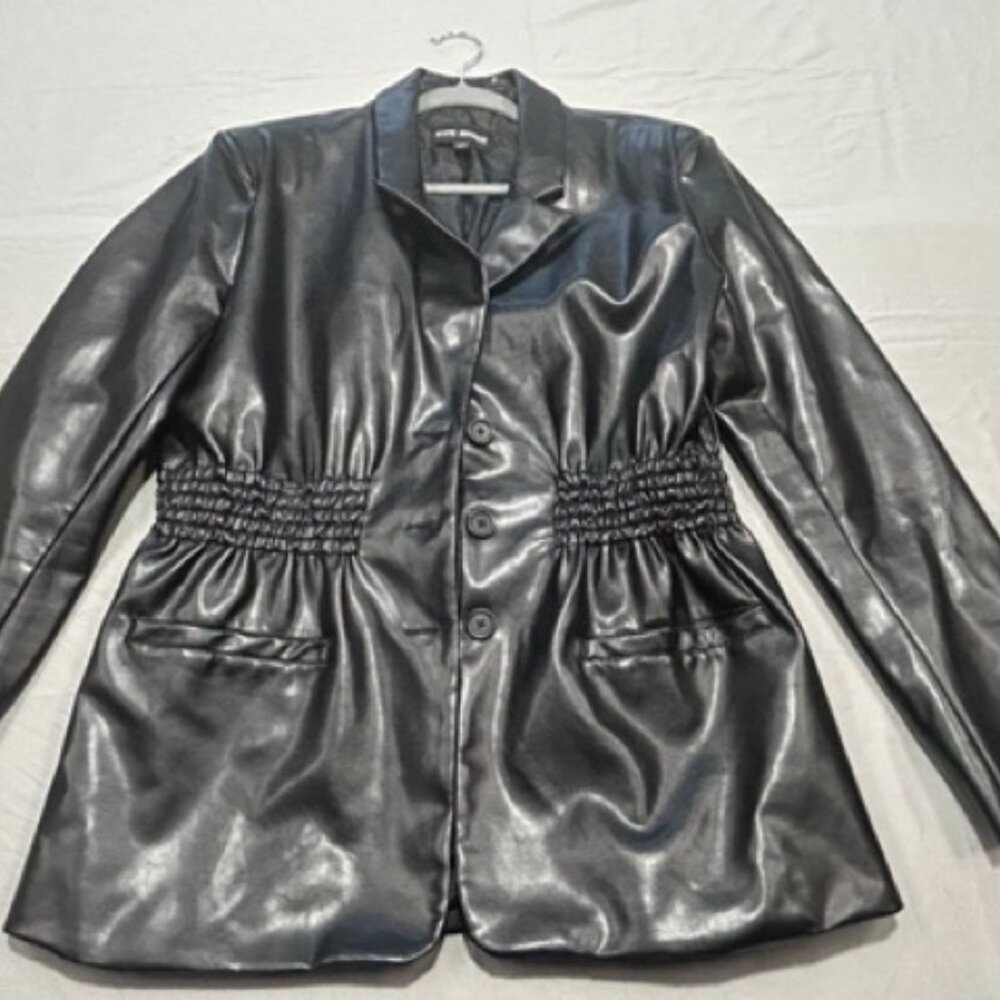 Share STEVE MADDEN Frida Faux-Leather Jacket Smocked Elastic Waist Shirted Black